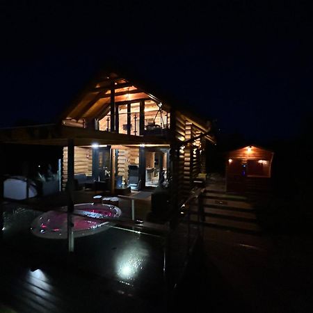 Apartament Roenk Relax Miszkolc Zewnętrze zdjęcie