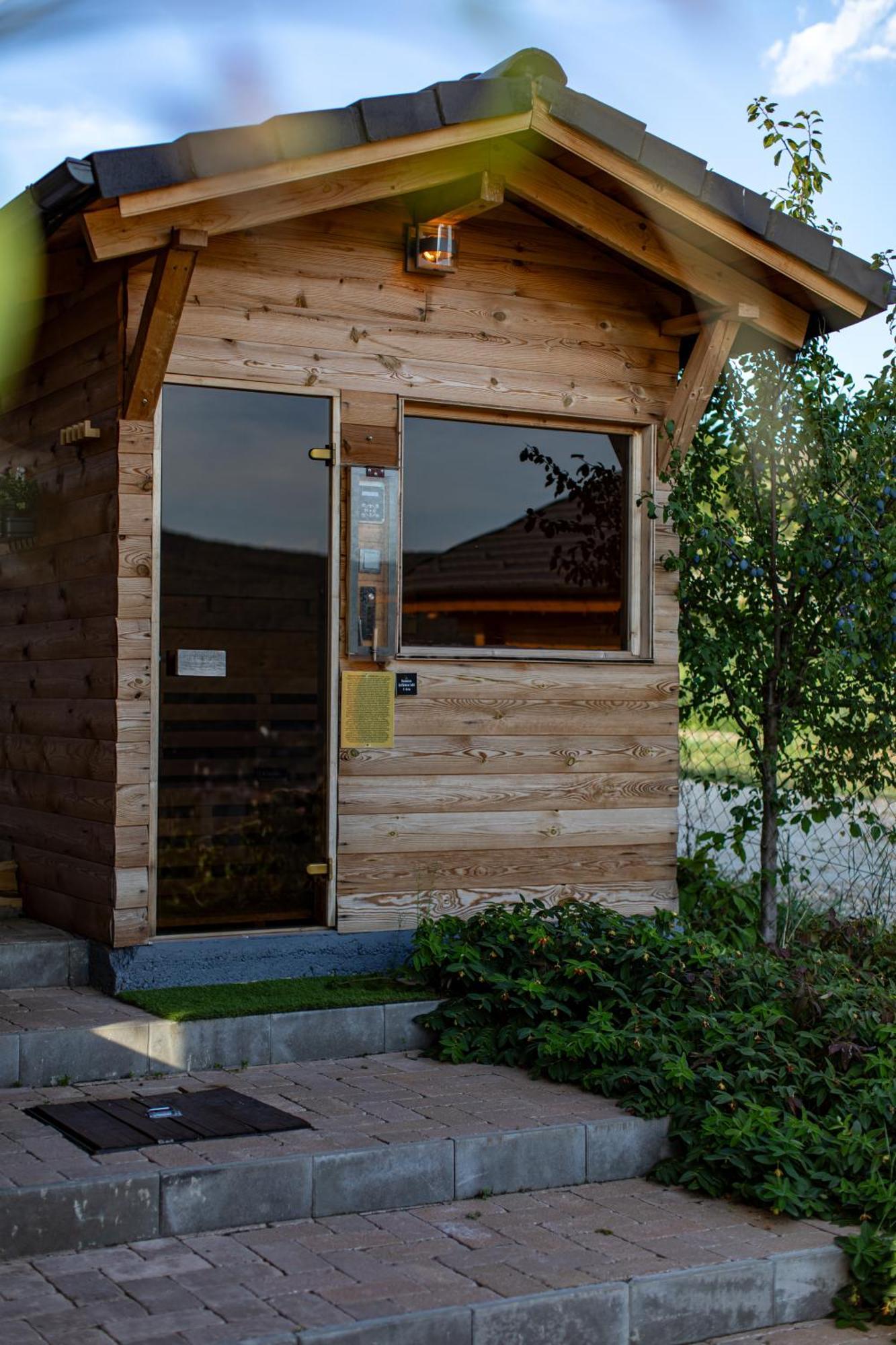 Apartament Roenk Relax Miszkolc Zewnętrze zdjęcie